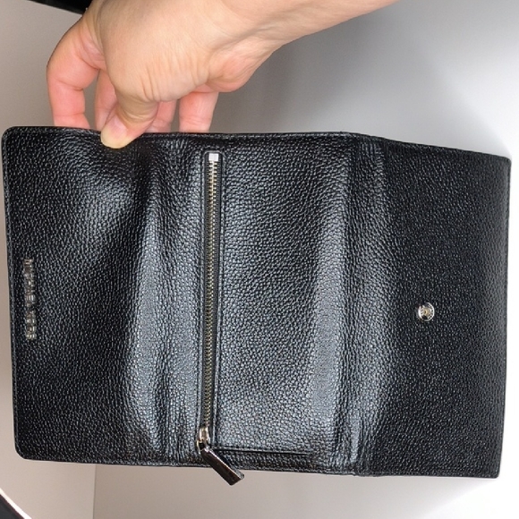 Michael Kors Jet Set Travel Large Trifold Wallet Saffiano Leather - Picture 4 of 7